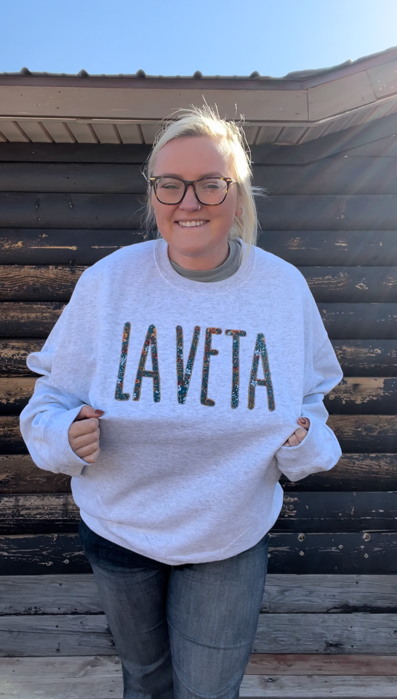 Fall La Veta Embroidered Sweatshirt
