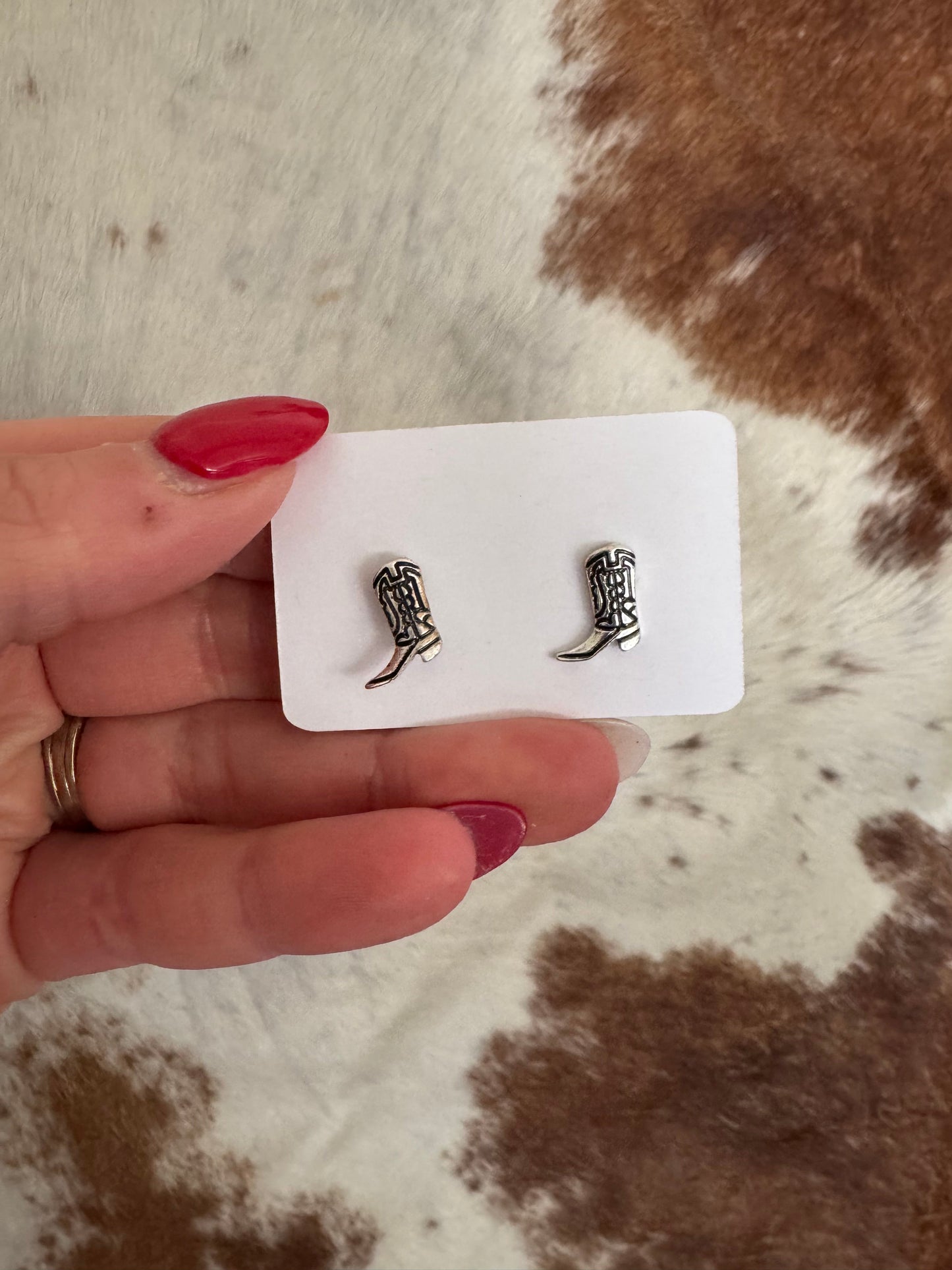 Earrings (multiple styles, check pictures!!)